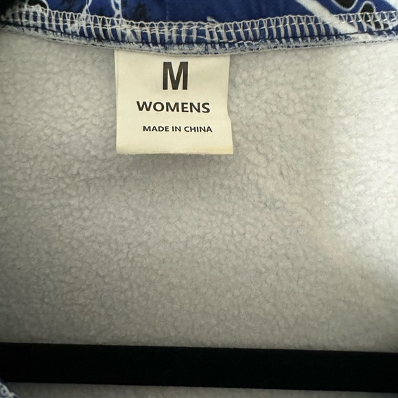 Bandana Hoodie - Picture 3 of 9